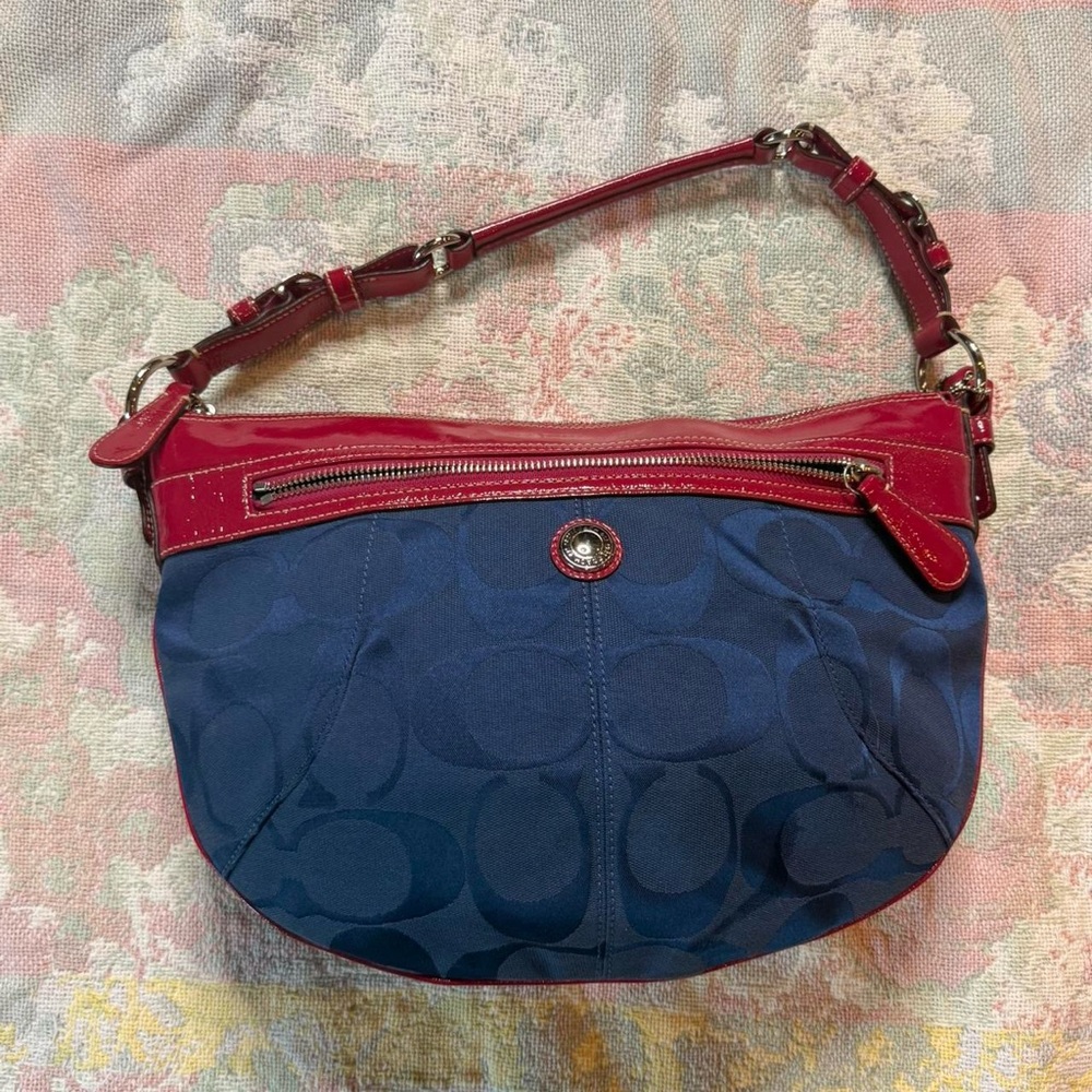Rare 2000s Coach Laura Hobo Bag - Picture 3 of 7